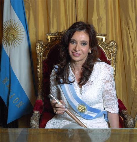 Rikcha:Cristina Fernández de Kirchner - Foto Oficial 2.jpg - Wikipidiya