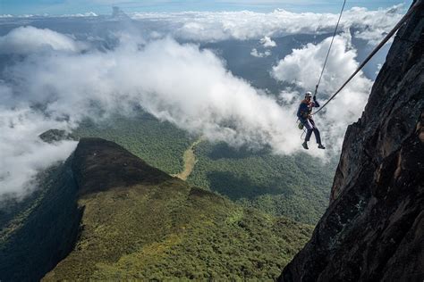 Anna’s Ascent: Female Climber Conquers Mount Roraima – Tourism Guyana