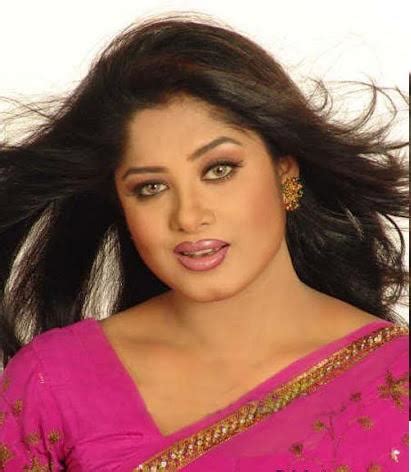 Bangladeshi Celebrities, Glamour girl and Models: Mousumi Bangladeshi actress a great celebrity