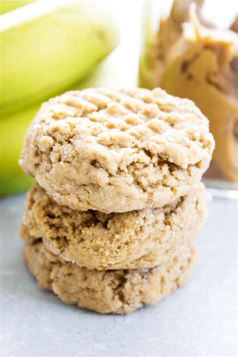 HEALTHY PEANUT BUTTER BANANA COOKIE recipe - Dash of Sanity