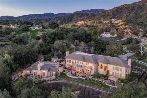 Televangelists Lists Mansion for a Cool $8 Million