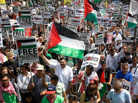 45,000 gather in London to protest Israeli action in Gaza | The ...