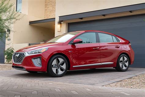 2022 Hyundai Ioniq Hybrid Prices, Reviews, And Pictures Edmunds | lupon ...