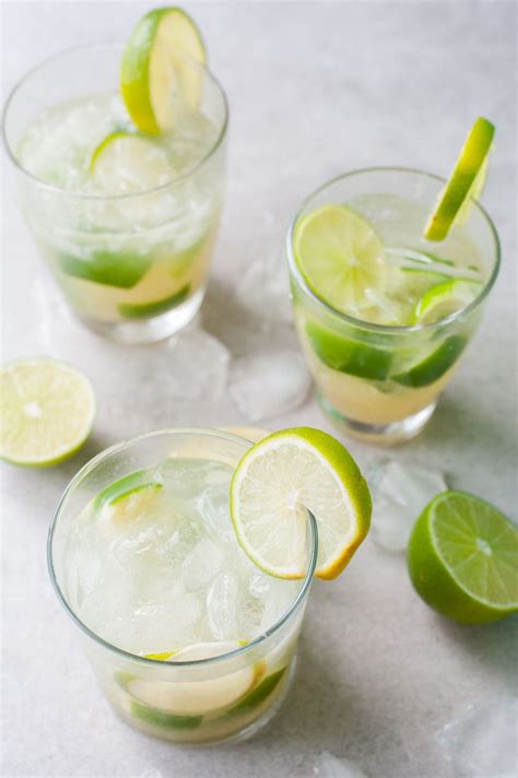 How to make Caipirinha (classic recipe + 4 fruit variations!)