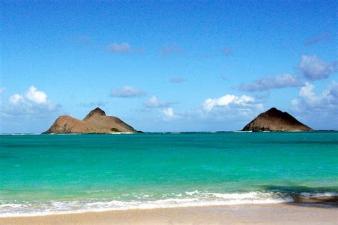 Paddling Oahu's beautiful Kailua Bay to the Mokulua Islands - Hawaii ...