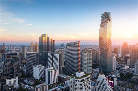 King Power Mahanakorn's glass skywalk: Bangkok’s Instagrammable spot