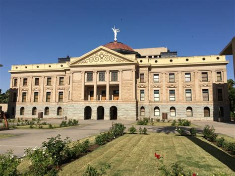 AZCM Offers Special Tours of State Capitol