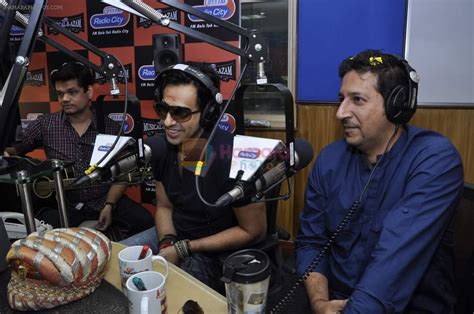 Salim Merchant, Sulaiman Merchant at Radio City Musical-e-azam in Bandra, Mumbai on 27th Jan ...