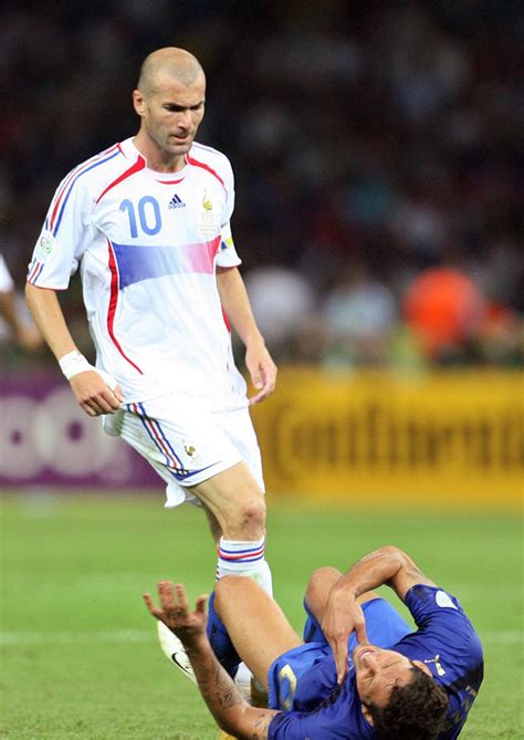 Zinedine Zidane photo, pics, wallpaper - photo #558885 | Zinedine ...