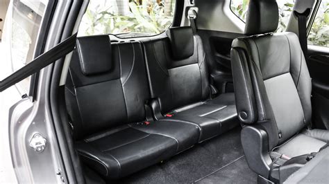 Toyota Innova Crysta Images, Interior & Exterior Photo Gallery - CarWale