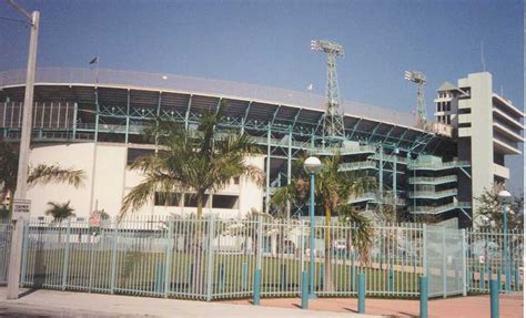 Orange Bowl - History, Photos & More of the former NFL stadium of the ...