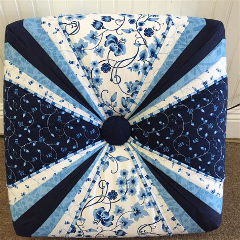 Tuffet Square Focal Fabric 18inch