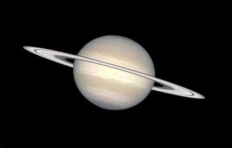 Saturn 1998 - The Hubble Telescope Photo (22811580) - Fanpop