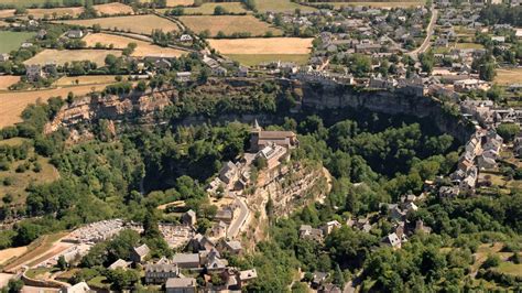 Bozouls, The French Town On The Edge of a Giant Hole | Moss and Fog