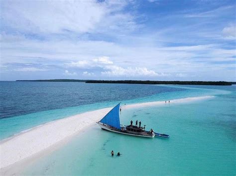 7 Wisata Laut di Timur Indonesia yang Sangat Indah