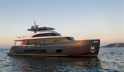 Azimut Magellano 25M first look: New design combination promises great ...