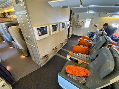 Boeing 777 300er Singapore Airlines Premium Economy