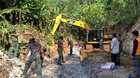 Kodim-Polres dan BPBD Kerja Bakti Tanam Pohon, Buat Bronjong dan ...