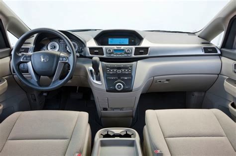 2013 Honda Odyssey Pictures - 119 Photos | Edmunds