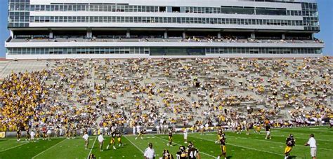 Iowa Hawkeyes Football Tickets | Vivid Seats