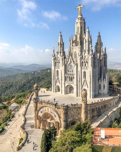 Tibidabo: the best views over Barcelona and how to get there