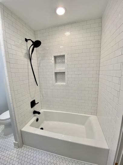 KOHLER Elmbrook 60 in. x 30.25 in. Soaking Bathtub with Left-Hand Drain in White K-R23217-LA-0 ...