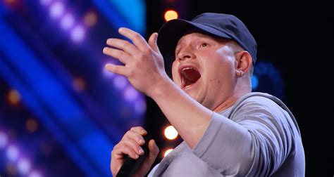 Britain’s Got Talent viewers mesmerised by busker’s ‘powerful ...