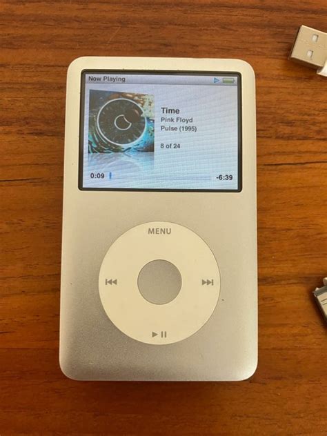 Apple - iPod Classic 7th gen. 120 Gb with only 19 PowerOn - Catawiki