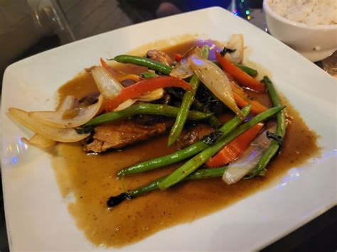 TLO Restaurant Review: Tana Thai Bistro - The Lost Ogle