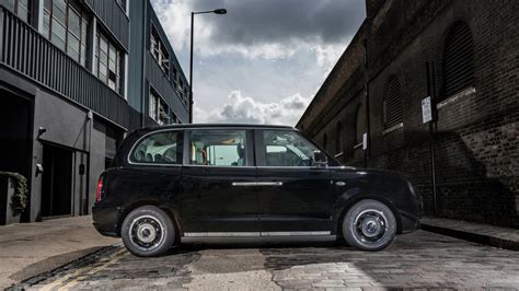 London's iconic black taxis are going electric. Your move, Uber. | Mashable