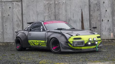 Most Extreme Widebody MX-5? Tofu's Cyberpunk NA Miata Is a Fastback With Carbon Fin