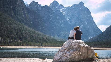 Creative Activities for Adventurous Couples I Let's Roam