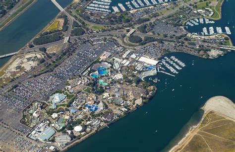 File:SeaWorld San Diego Aerial.jpg - Wikimedia Commons