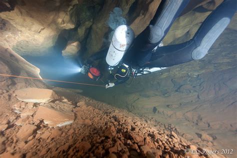 Exploring Great Nowranie Cave, Camooweal – Liz Rogers Photography