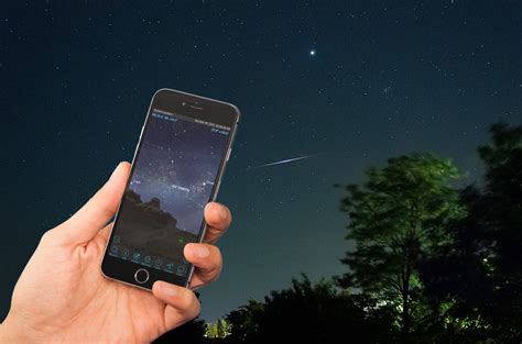 How to Use Mobile Apps to Spot the Space Station and Iridium Flares | Space