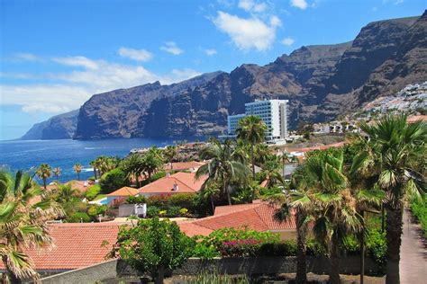 view over the roofs :) | Cliffs Los Gigantes seen from a vie… | Flickr