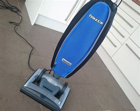 Oreck Magnesium RS Vacuum Cleaner Review - The Reading Residence