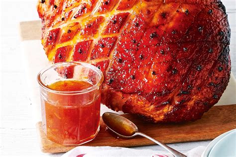 Easy glazed Christmas ham recipe