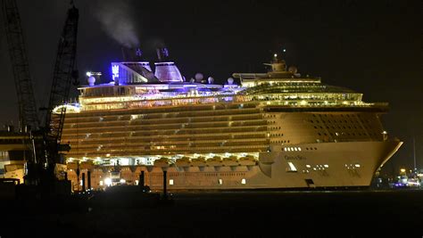 Oasis Of The Seas At Night - Cruise Gallery