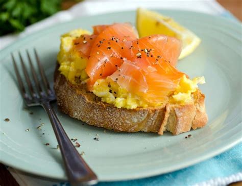 Scrambled eggs with Irish smoked salmon, YUMMY! - EVOKE.ie