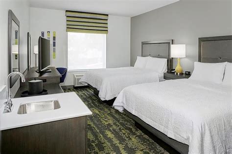 Hampton Inn & Suites by Hilton Irvine - Orange County Airport, Irvine Business Complex : -51% ...