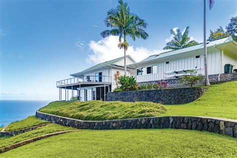 Paradise is Found in this Hawaii Island Home - Hawaii Home + Remodeling