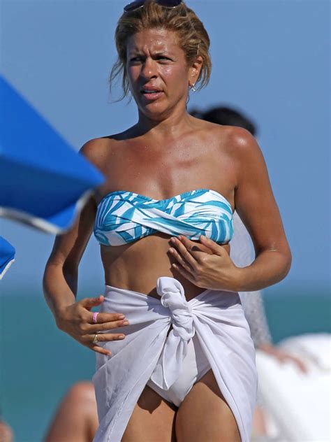 Hoda Kotb Bikini Pics: 2013 in Miami -08 – GotCeleb