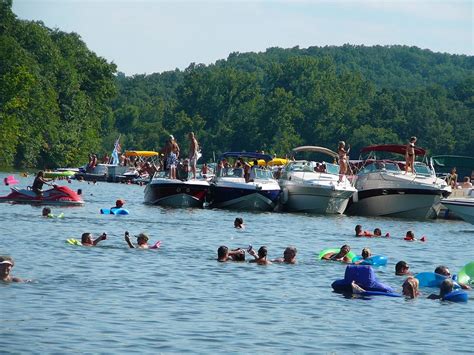 The Lake of the Ozarks State Park Is Missouri’s Largest Park | by Cathy Coombs | Aug, 2022 | Medium