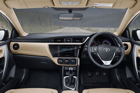 Gambar Toyota Corolla Altis (2017-2018) | Cek Interior, Eksterior ...