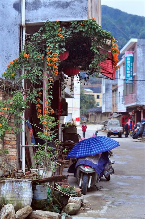 Typical House in Countryside of China Stock Photo - Image of hunan ...