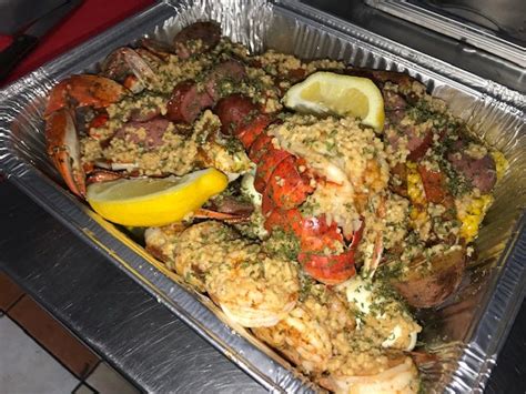 Seafood restaurants: Casual-Cajun trend shaking Bonita Springs, Fort Myers