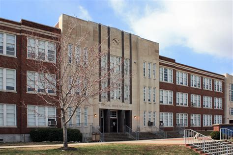 File:Martin Luther King High School 2009.jpg - Wikimedia Commons