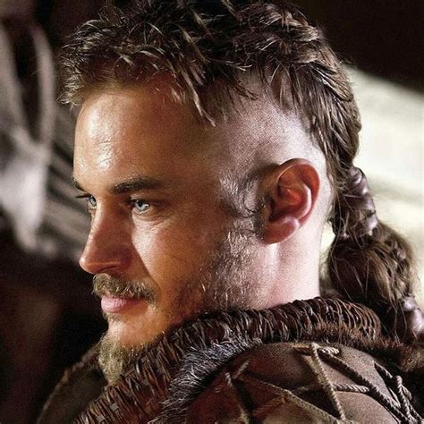 The 25+ best Ragnar lothbrok hair ideas on Pinterest | Ragnar lothbrok, Ragnar lothbrok actor ...