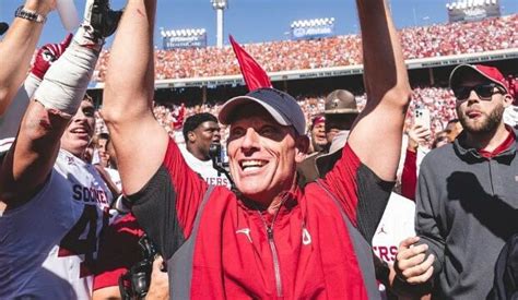 Oklahoma Sooners Football Coach Builds Faith-Filled Team Culture